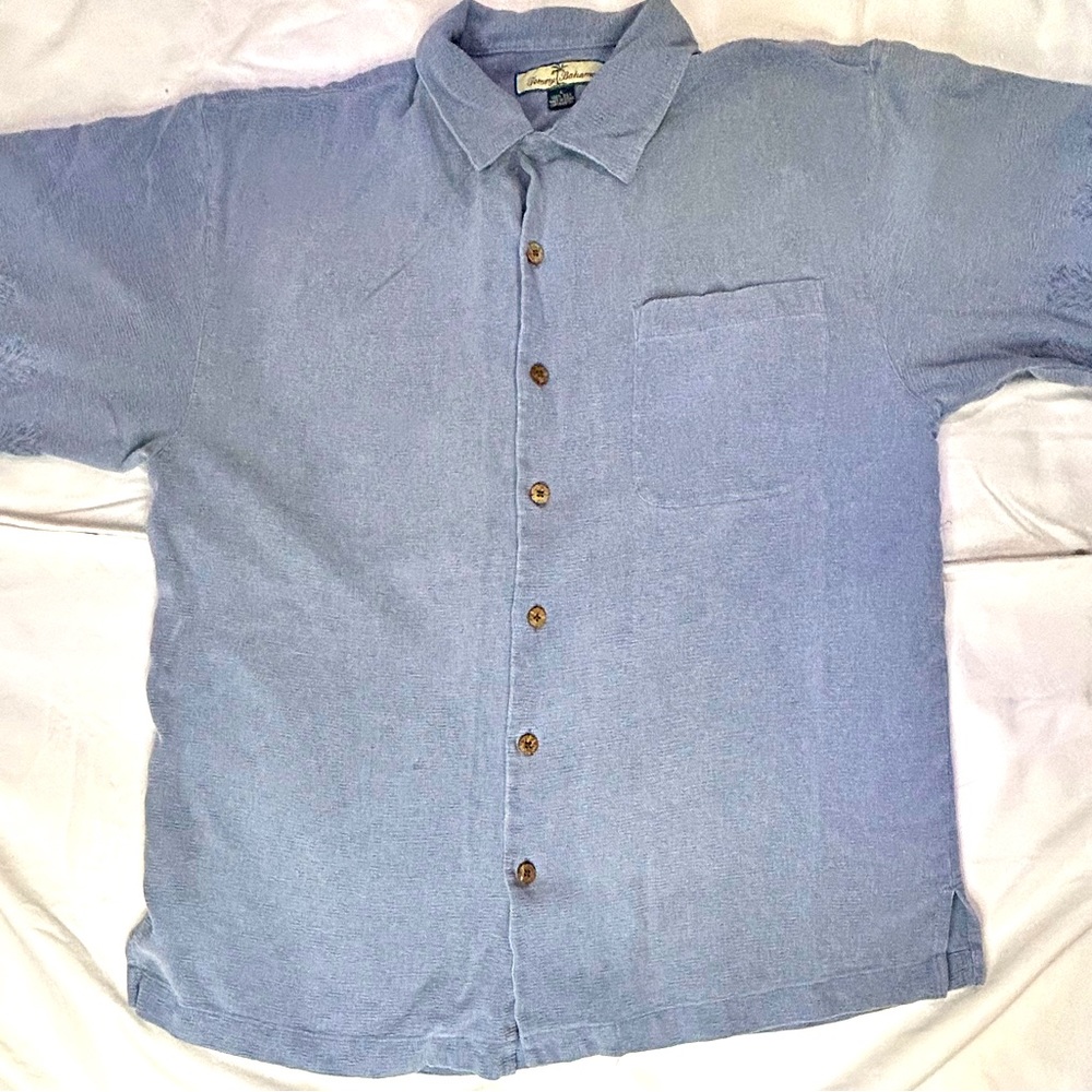 Tommy Bahama Pineapple size: Large